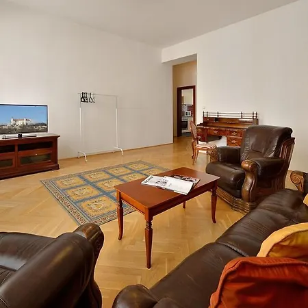 Apartment Ambiente Serviced - Tallerova