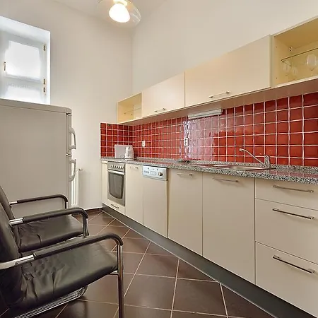 Appartement Ambiente Serviced - Tallerova *