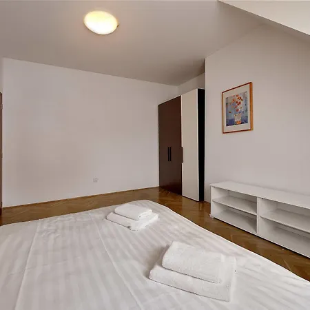 Ambiente Serviced - Tallerova Apartment Bratislava