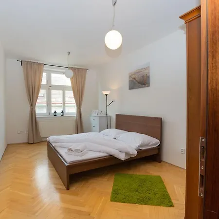 Appartement Ambiente Serviced - Tallerova *